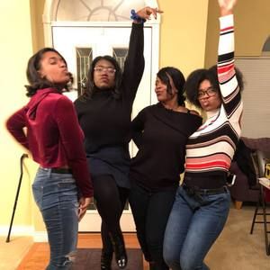 Meet your Posher, Dara